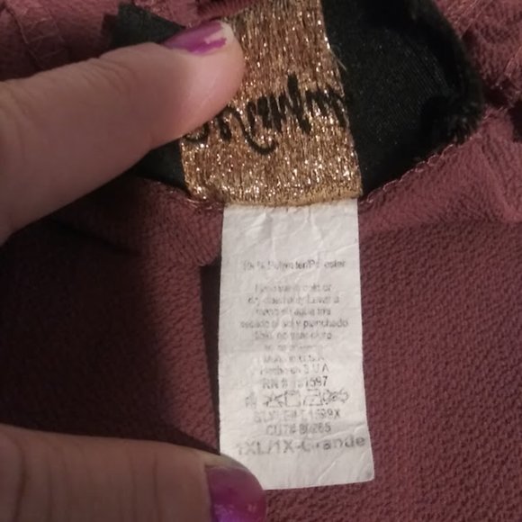 Wishful women's size 1X mulberry sleeveless blouse - Picture 14 of 15